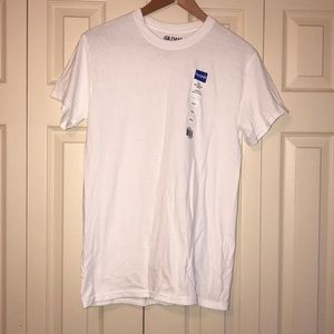 t-shirt never worn